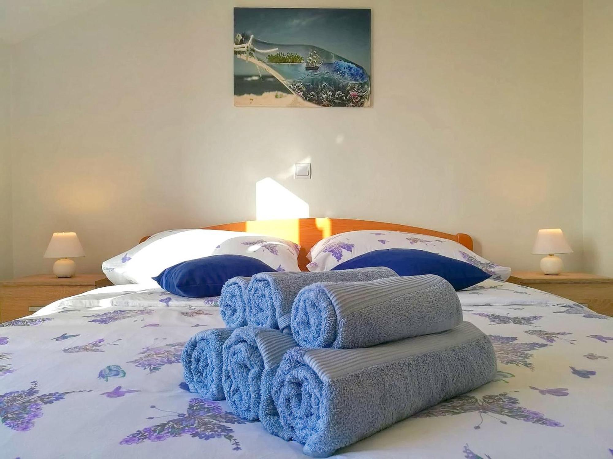 Apartments Kola Banići Cameră foto